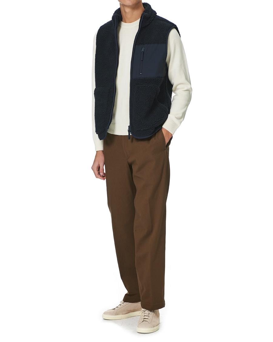 Herr | Tröjor | A Day's March | Arvån Recycled Fleece Vest Navy