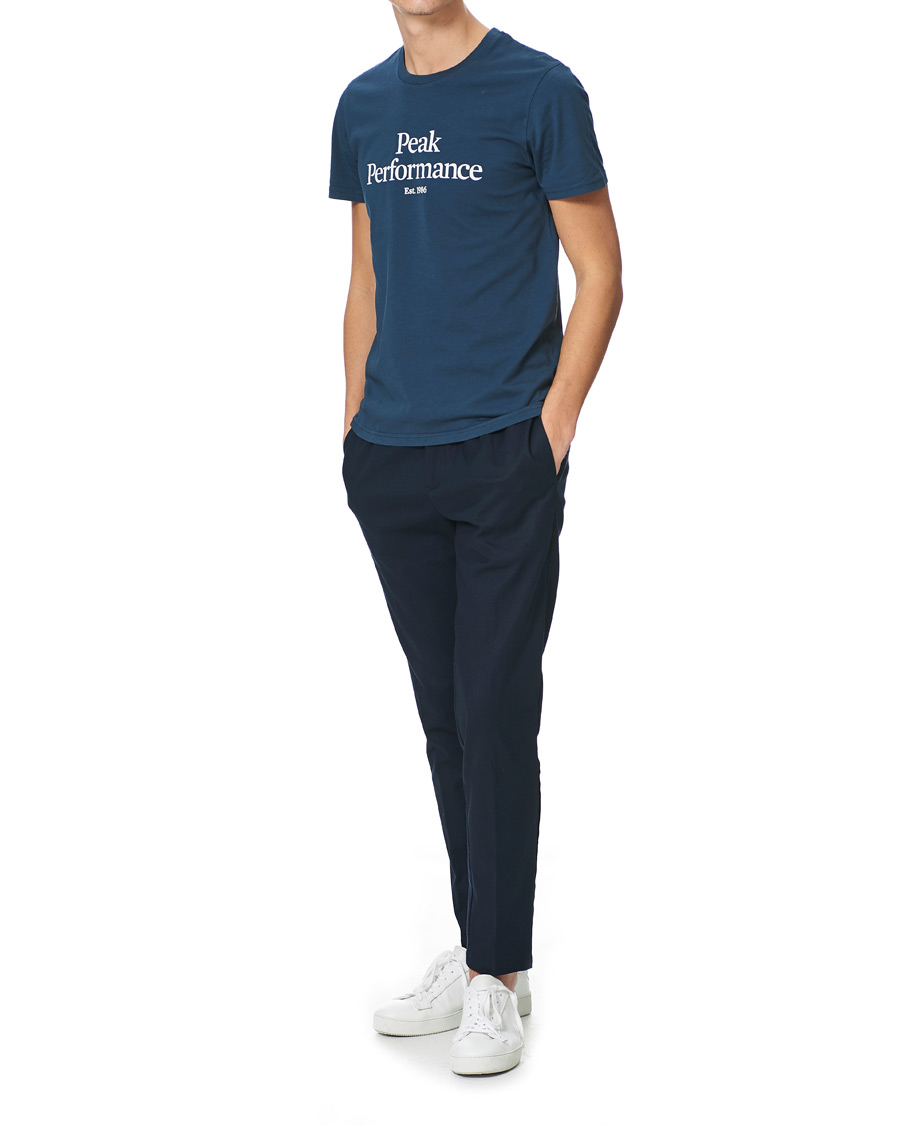 Herr | T-Shirts | Peak Performance | Original Logo Crew Neck Tee Blue Steel