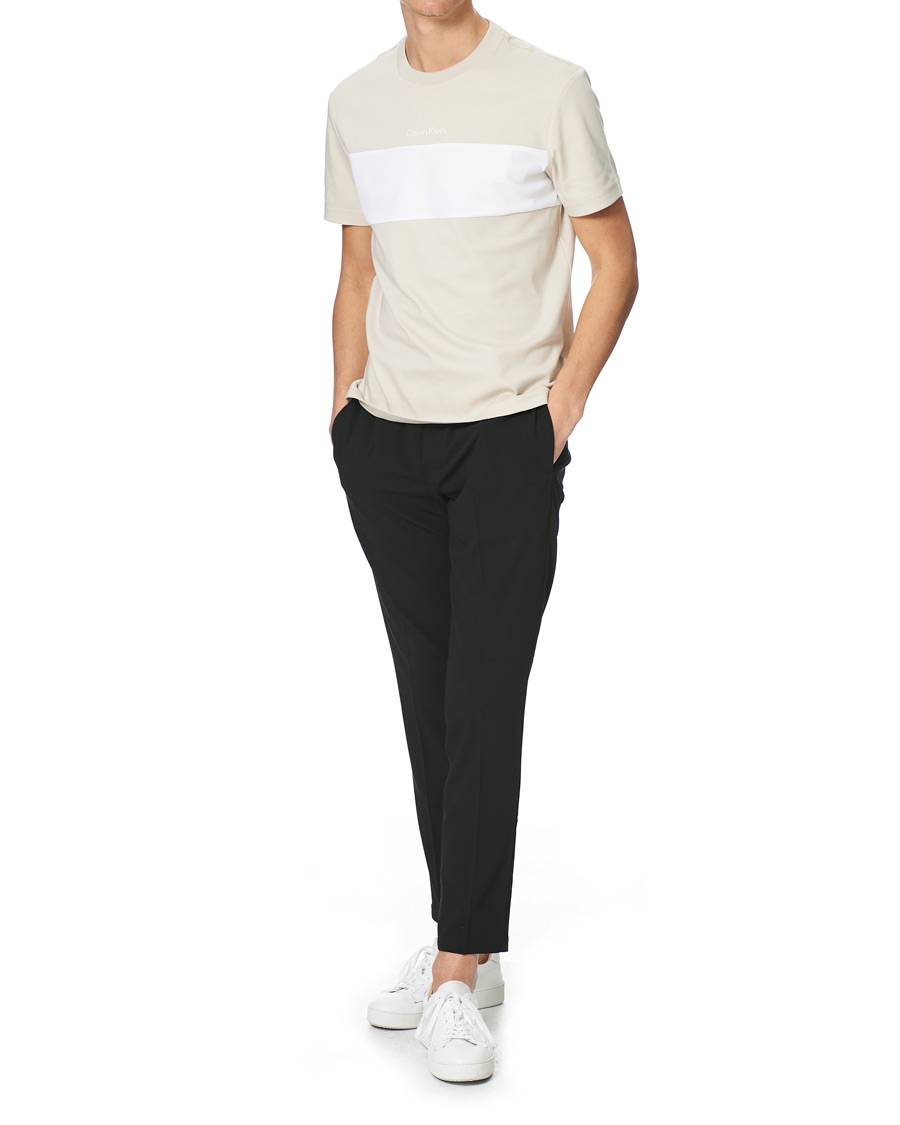 Herr | T-Shirts | Calvin Klein | Logo Colorblock Crew Neck Tee Stony Beige/White
