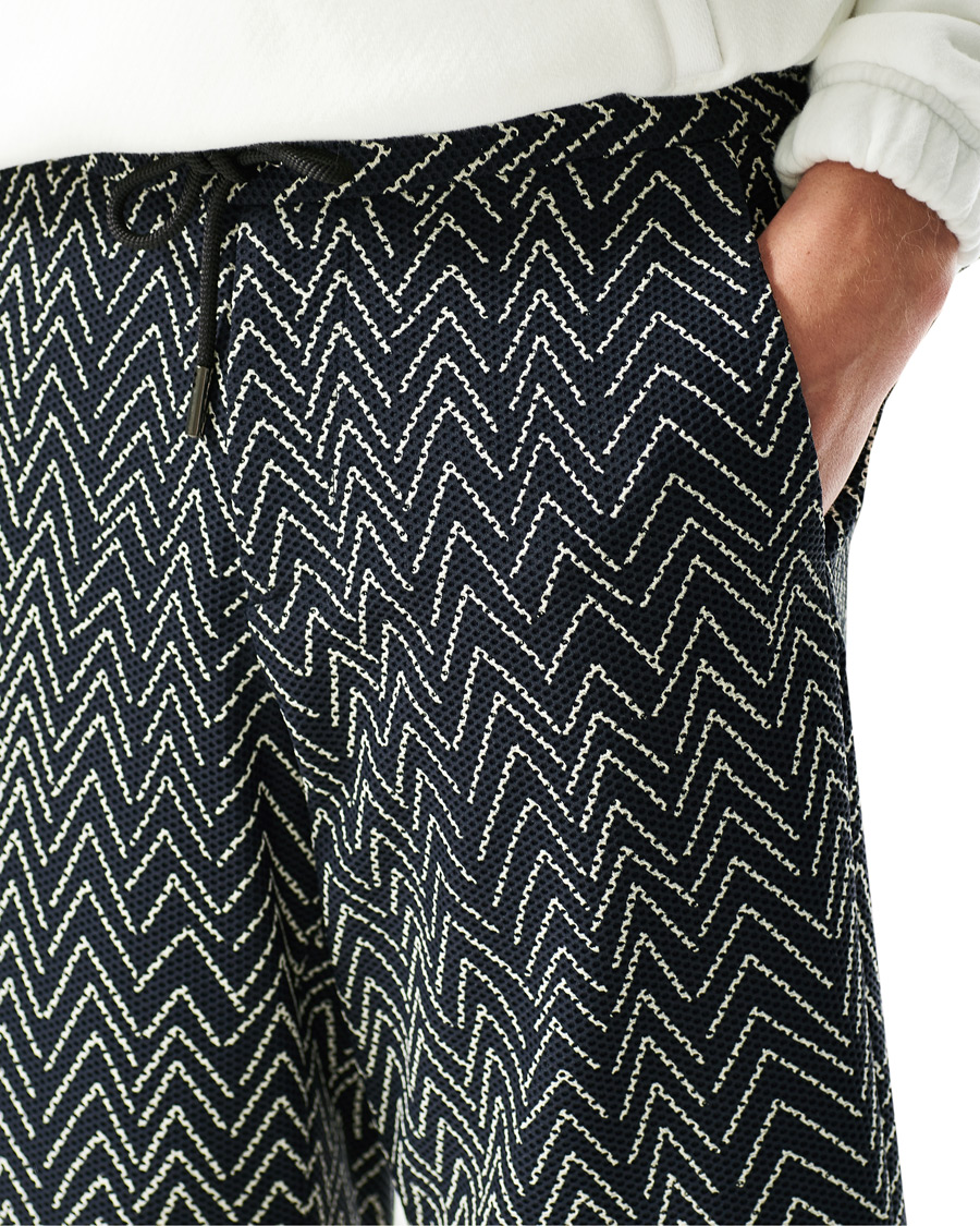 Herr | Shorts | Giorgio Armani | Printed Chevron Bermudas Navy