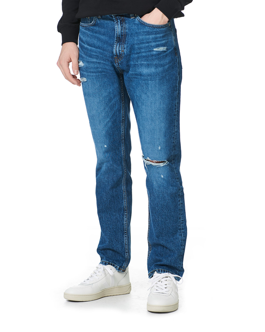 Herr | Jeans | HUGO | 677 Regular Fit Distressed Jeans Medium Blue