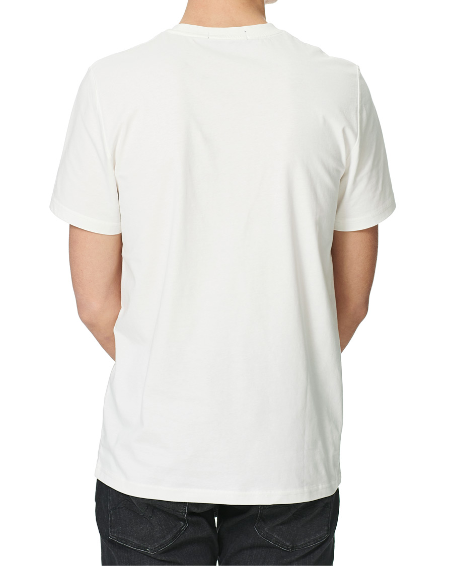 Herr | T-Shirts | Fred Perry | Laurel Wreath Tee Snow White