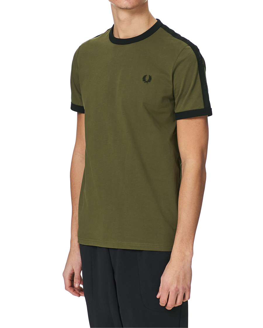 Herr | T-Shirts | Fred Perry | Tonal Tape Ringer T-shirt Military Green