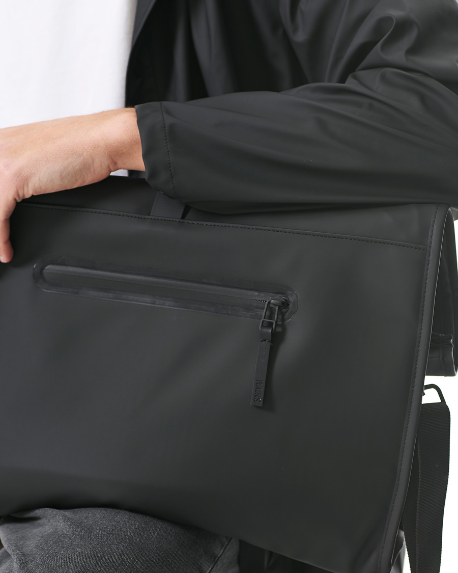 Herr | RAINS Rolltop Messenger Bag Black | RAINS | Rolltop Messenger Bag Black