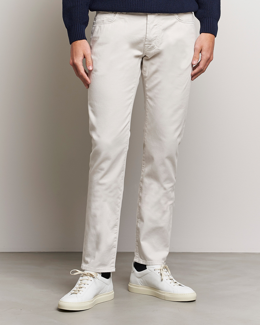 Herr | Avdelningar | Jacob Cohën | Bard Garment Dyed Gabardine Trousers Beige