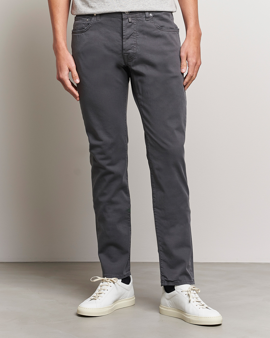 Herr | Italian Department | Jacob Cohën | Bard Garment Dyed Gabardine Trousers Grey