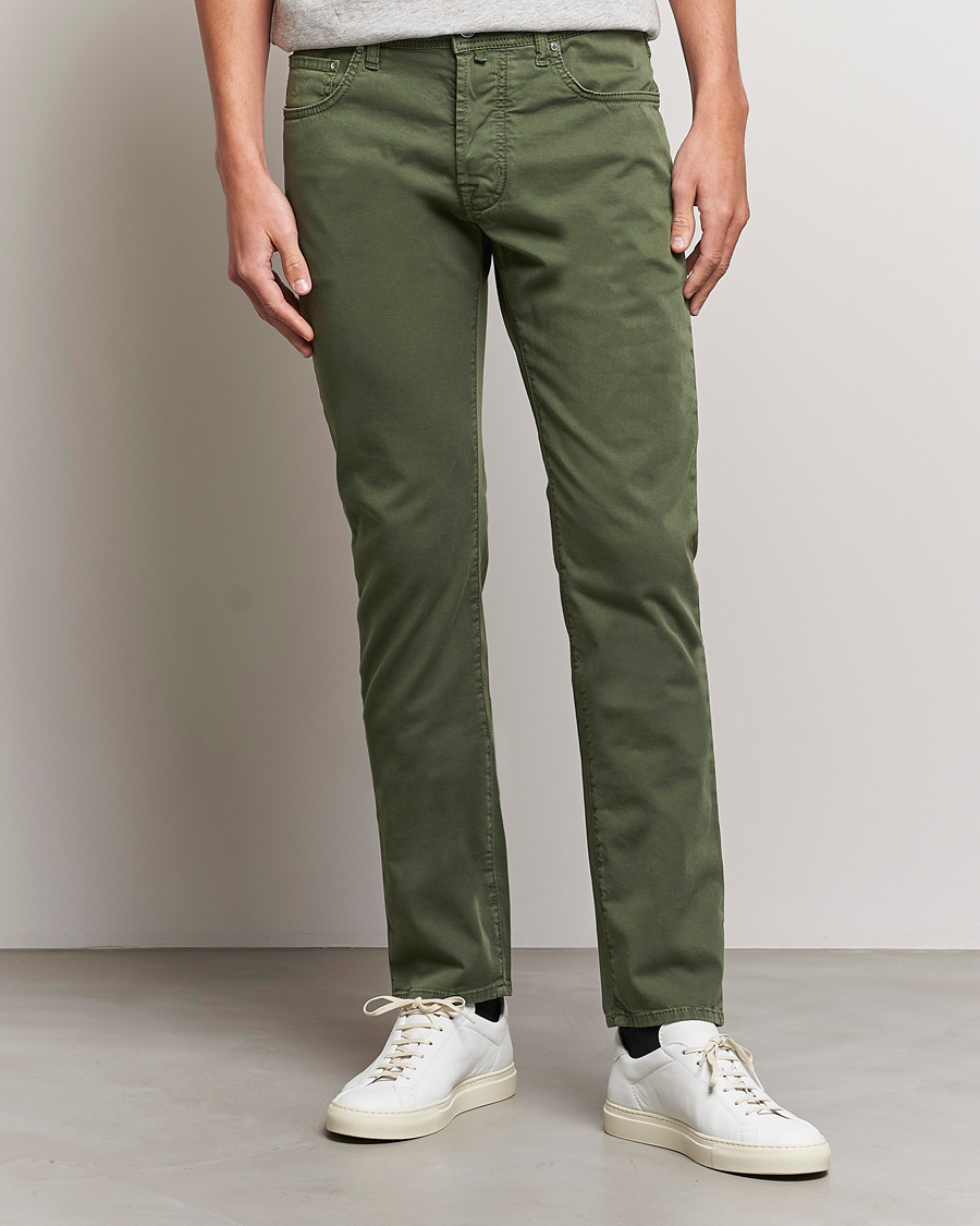 Herr | 5-ficksbyxor | Jacob Cohën | Bard Garment Dyed Gabardine Trousers Green