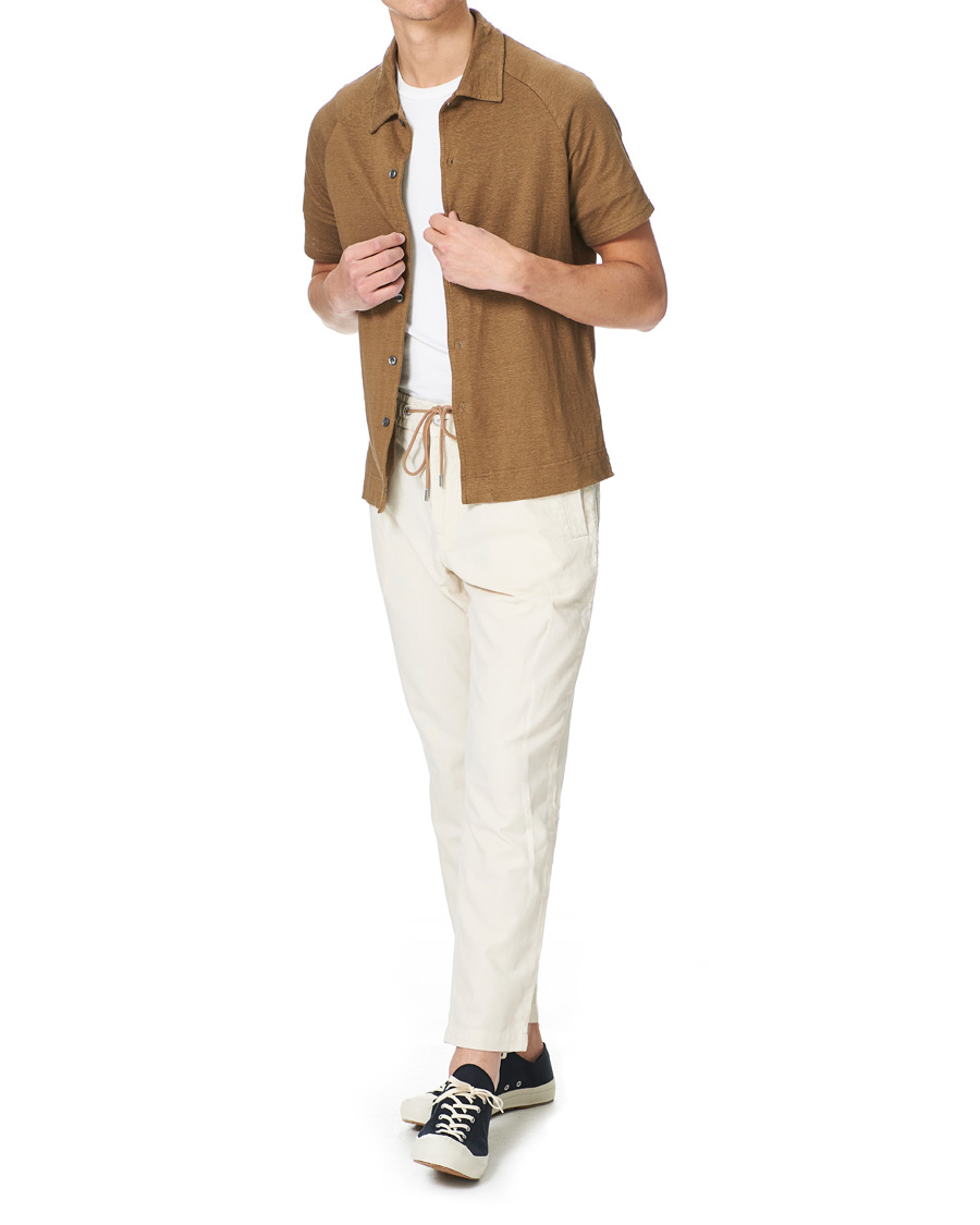 Herr | Pikéer | Oscar Jacobson | Albin Short Sleeve Linen Polo Brown