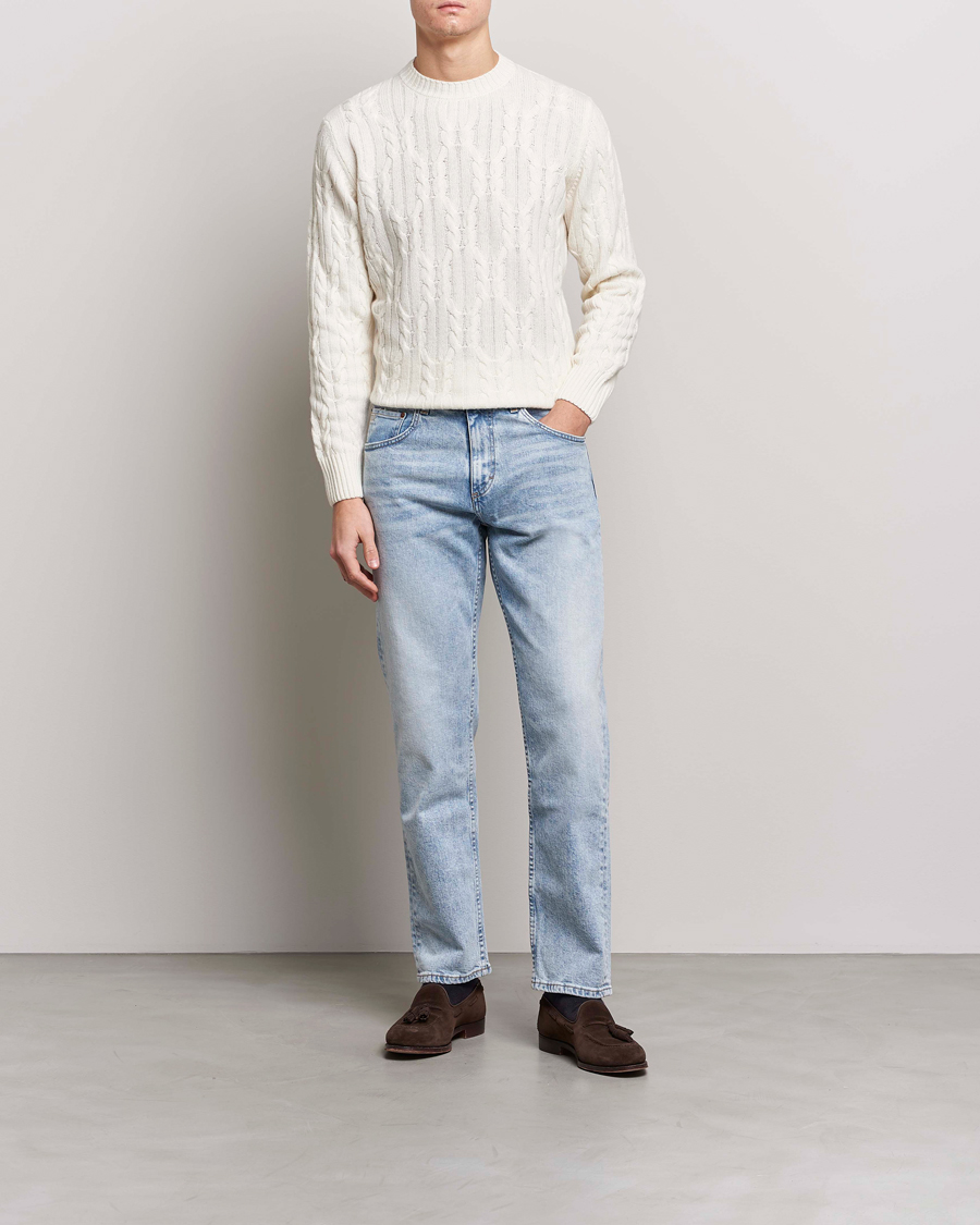 Herr | Jeans | Oscar Jacobson | Johan Straight Fit Cotton Stretch Jeans Light Wash