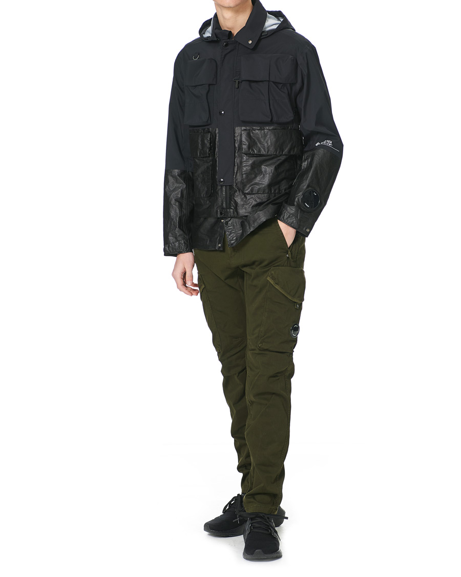 Herr | Jackor | C.P. Company | GORE-TEX Infinum Waterproof Hooded Jacket Black
