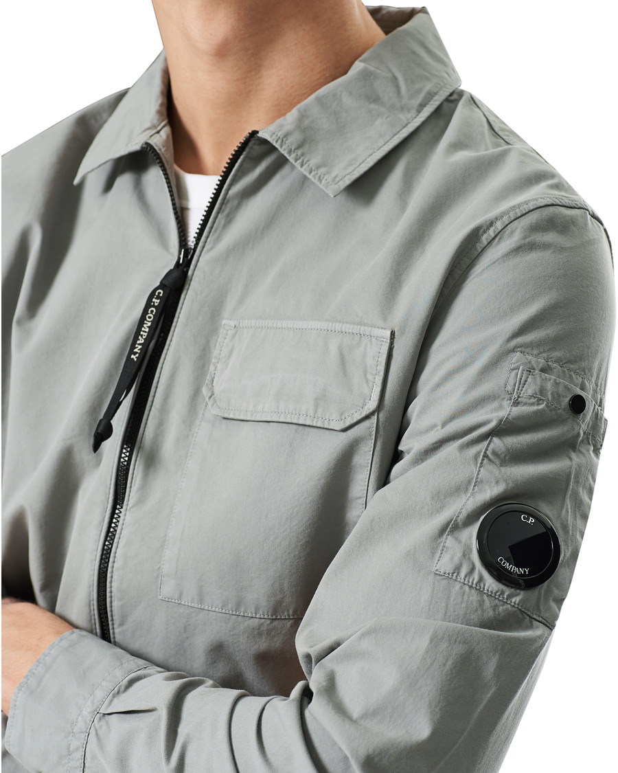 Herr | Skjortor | C.P. Company | Garment Dyed Gabardine Zip Shirt Jacket Light Grey