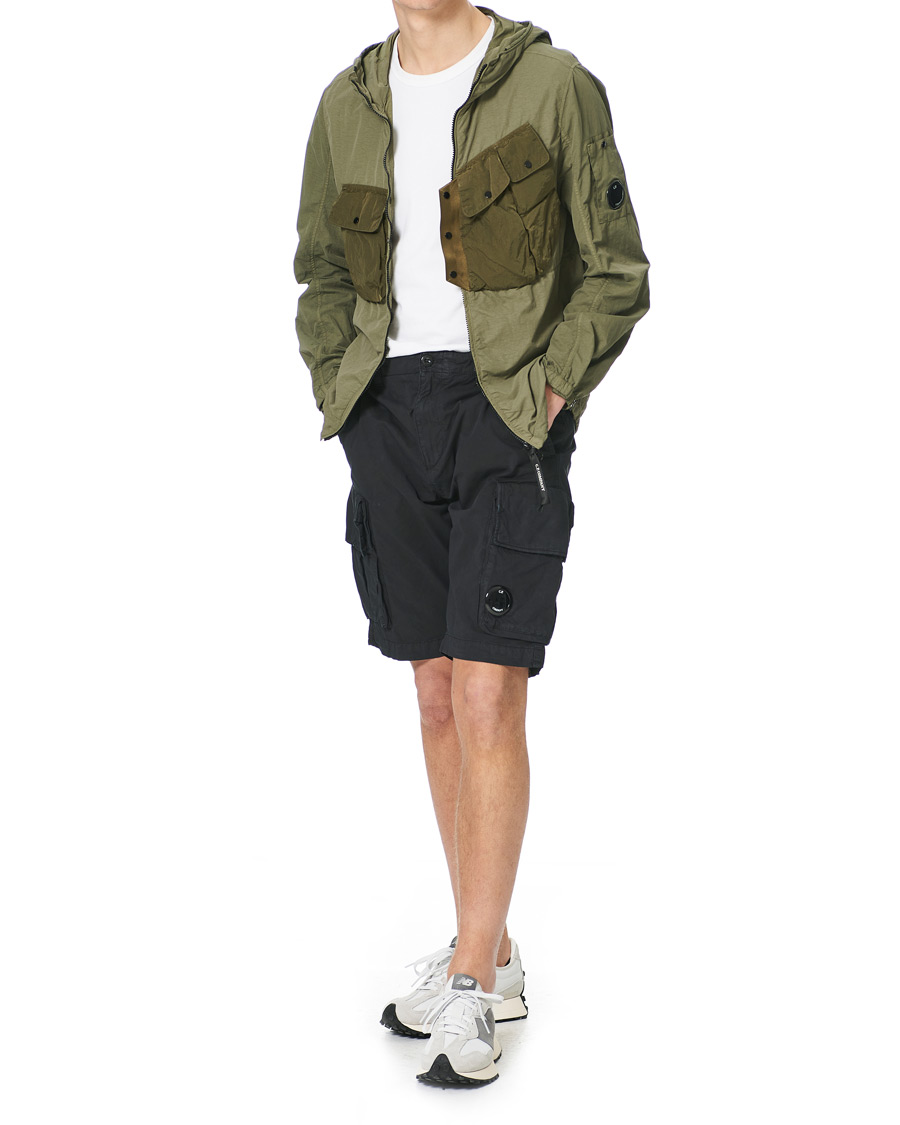 Herr | Jackor | C.P. Company | Flatt Nylon Hooded Zip Jacket Olive
