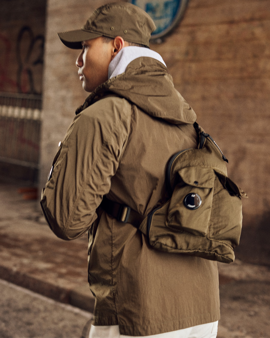 Herr | C.P. Company Nylon B Shoulder Bag Olive | C.P. Company | Nylon B Shoulder Bag Olive