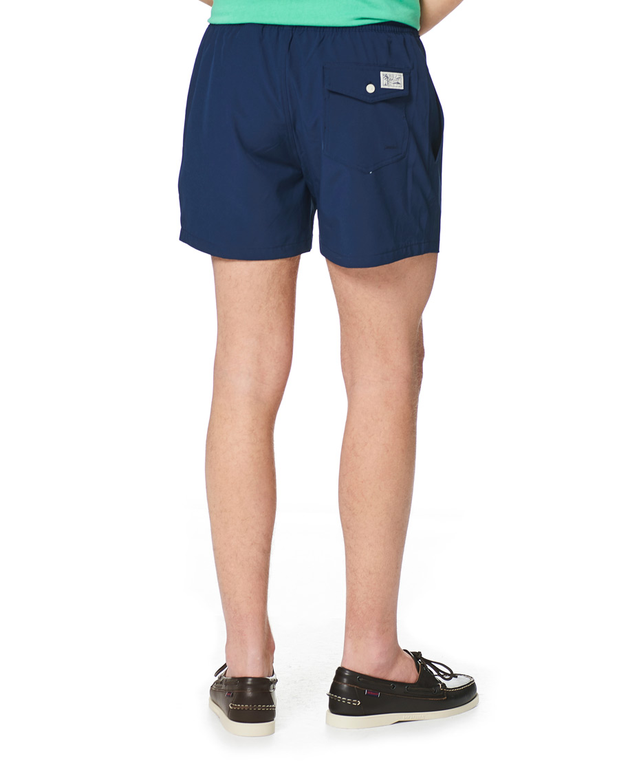 Herr | Badbyxor | Polo Ralph Lauren | Recycled Slim Traveler Swimshorts Newport Navy