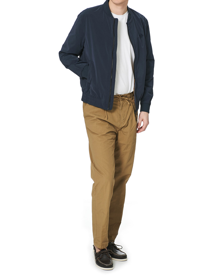Herr | Jackor | Morris | Nicolas Nylon Bomber Jacket Old Blue