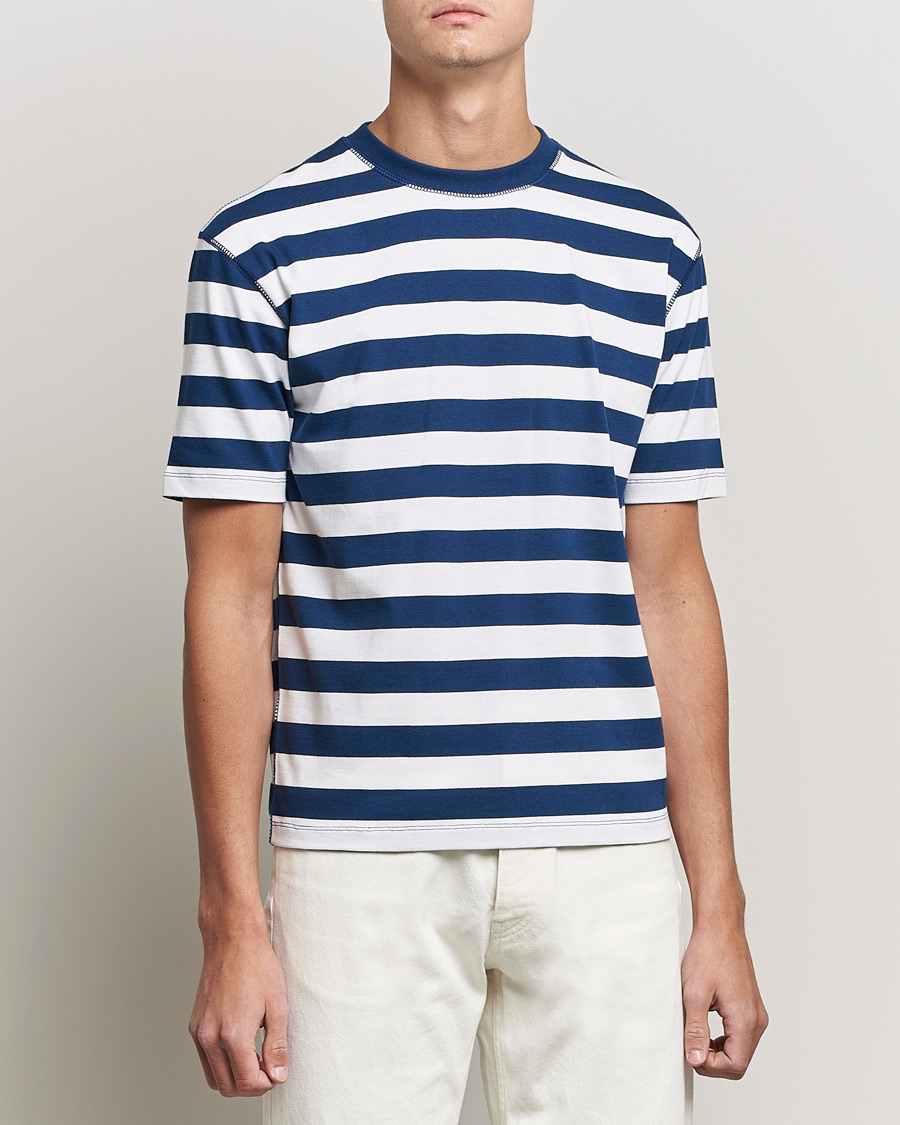 Herr | T-Shirts | Drake's | Striped Cotton Hiking Tee White/Navy