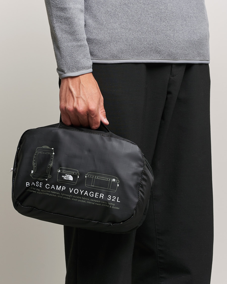 Herr | Väskor | The North Face | Base Camp Voyager Duffel 32L Black