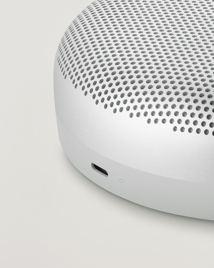 Herr | Bang & Olufsen Beosound A1 2nd Gen Waterproof Speaker Grey Mist | Bang & Olufsen | Beosound A1 2nd Gen Waterproof Speaker Grey Mist
