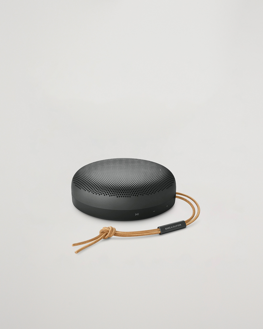 Herr | Bang & Olufsen Beosound A1 2nd Gen Waterproof Speaker Black Anthracite | Bang & Olufsen | Beosound A1 2nd Gen Waterproof Speaker Black Anthracite