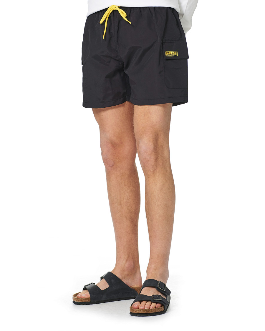 Herr | Badbyxor | Barbour International | Cargo Swimshorts Black