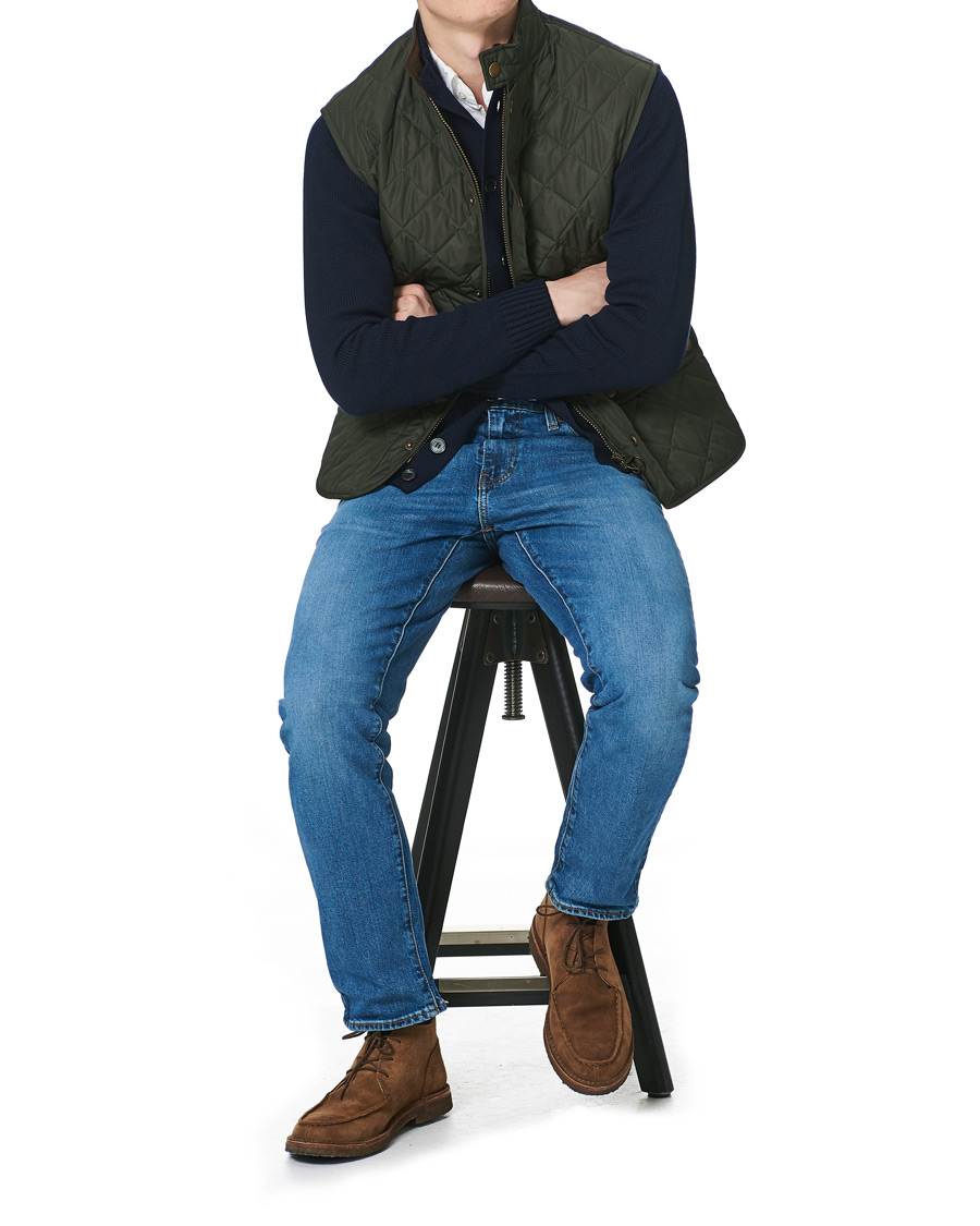 Herr | Västar | Barbour Lifestyle | Lowerdale Quilted Gilet Navy L Sage Green