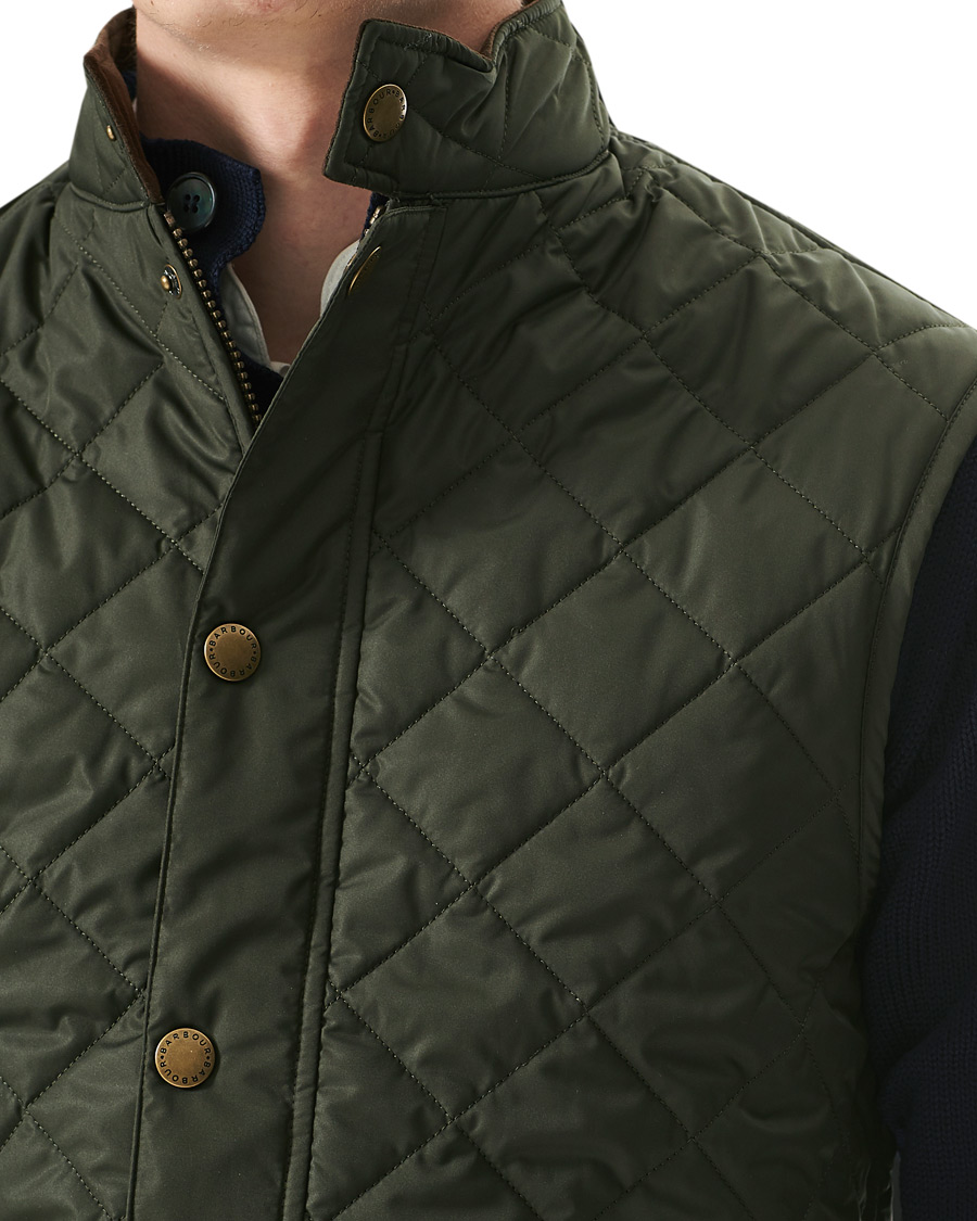 Herr | Västar | Barbour Lifestyle | Lowerdale Quilted Gilet Navy L Sage Green