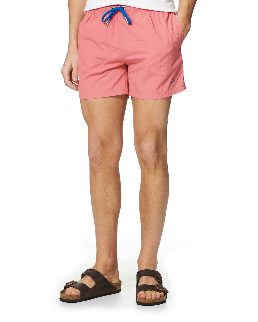 Herr | Badbyxor | GANT | Basic Swimshorts Rapture Rose