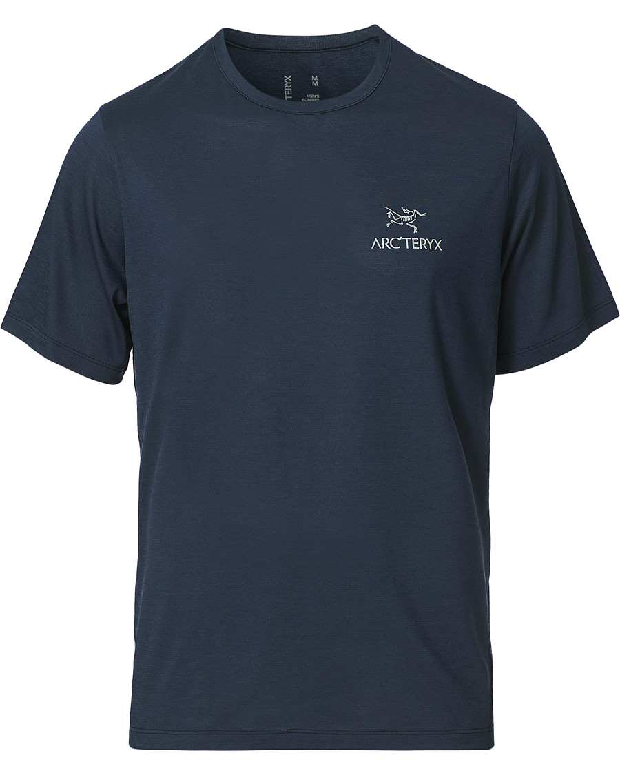 Herr | T-Shirts | Arc'teryx | Arc´Logo Emblem Wool T-shirt Black Sapphire