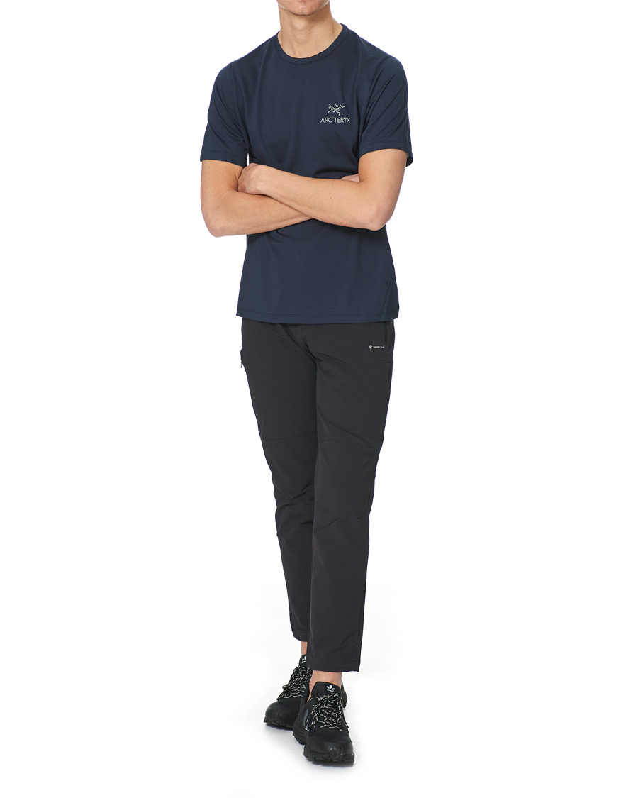 Herr | T-Shirts | Arc'teryx | Arc´Logo Emblem Wool T-shirt Black Sapphire