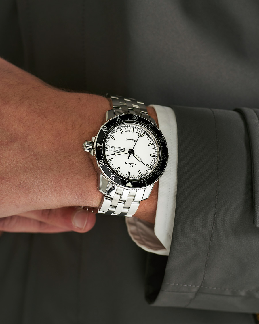 Herr | Fine watches | Sinn | 104 I W Pilot Watch 41mm Steel Link White