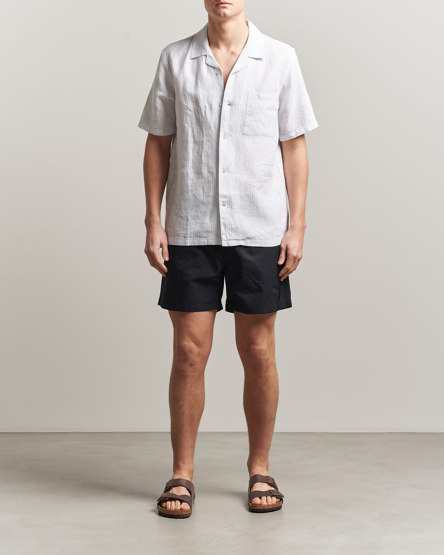 Herr | Badbyxor | Colorful Standard | Classic Organic Swim Shorts Deep Black