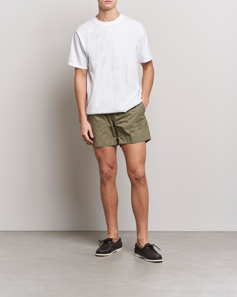 Herr | Badbyxor | Colorful Standard | Classic Organic Swim Shorts Dusty Olive