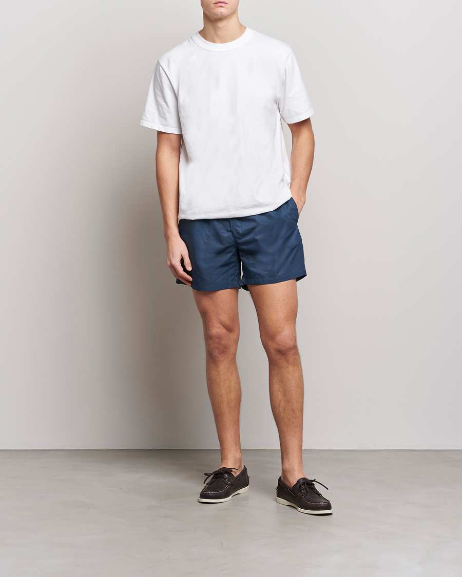 Herr | Badbyxor | Colorful Standard | Classic Organic Swim Shorts Petrol Blue