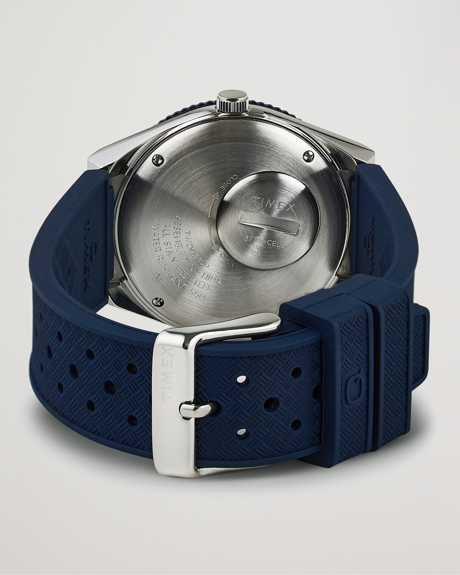 Herr | Timex Q Diver 38mm Rubber Strap Blue/Red | Timex | Q Diver 38mm Rubber Strap Blue/Red