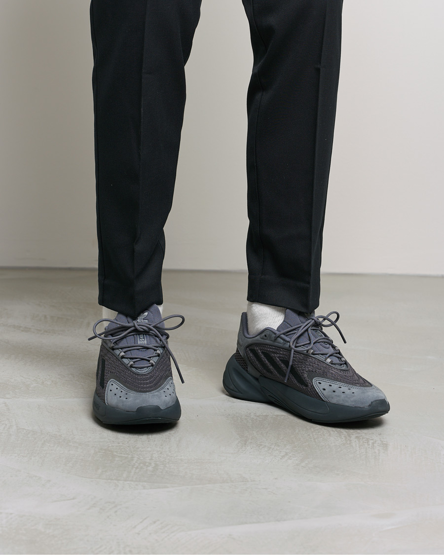 Herr | adidas Originals Ozelia Sneaker Dark Grey | adidas Originals | Ozelia Sneaker Dark Grey