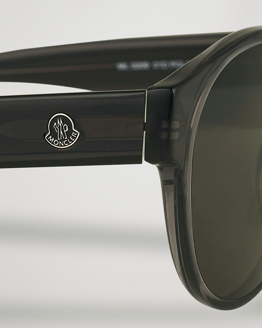 Herr | Moncler Lunettes ML0209 Polarized Sunglasses Shiny Black/Smoke | Moncler Lunettes | ML0209 Polarized Sunglasses Shiny Black/Smoke