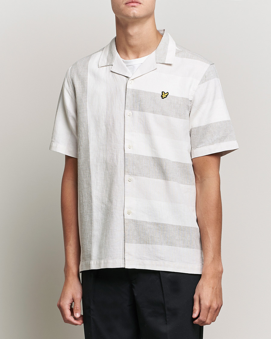 Herr | Skjortor | Lyle & Scott | Artisinal Resort Short Sleeve Shirt Off White