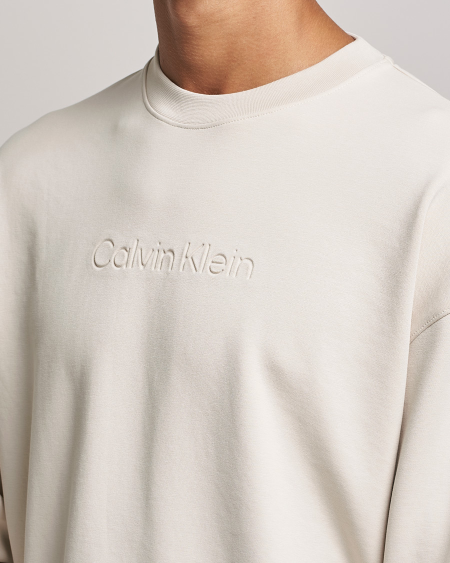 Herr | Tröjor | Calvin Klein | Debossed Logo Crew Neck Sweatshirt Stony Beige