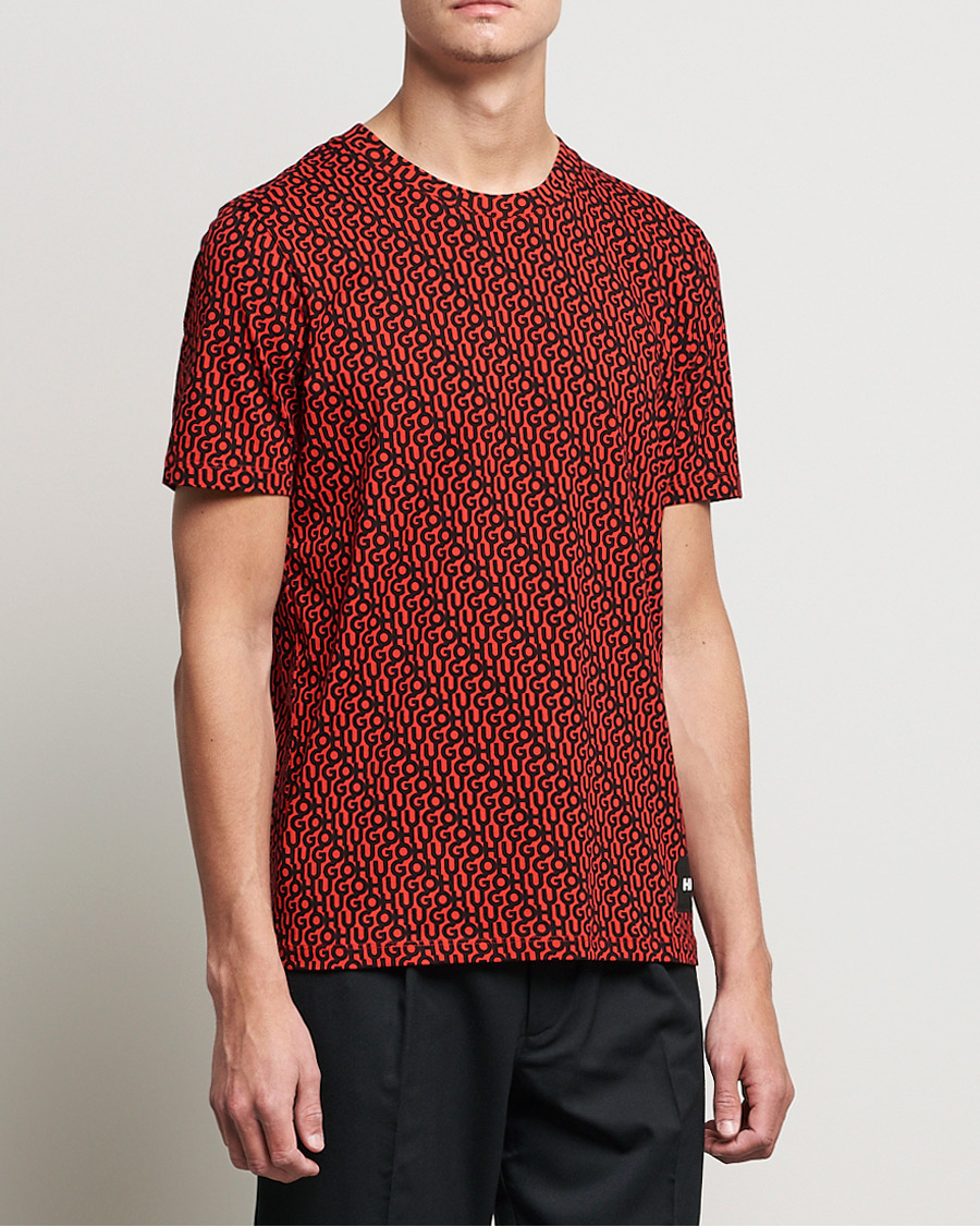 Herr | T-Shirts | HUGO | Dorton Monogram Print Crew Neck Tee Red