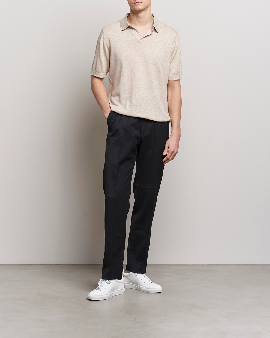 Herr | Pikéer | A Day's March | Ebro Cotton/Merino Open Collar Polo Sand