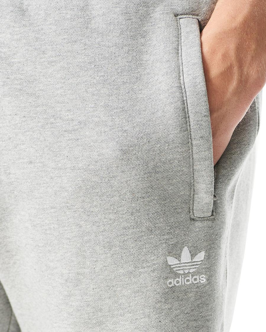 Herr | Shorts | adidas Originals | Essential Shorts Grey Melange