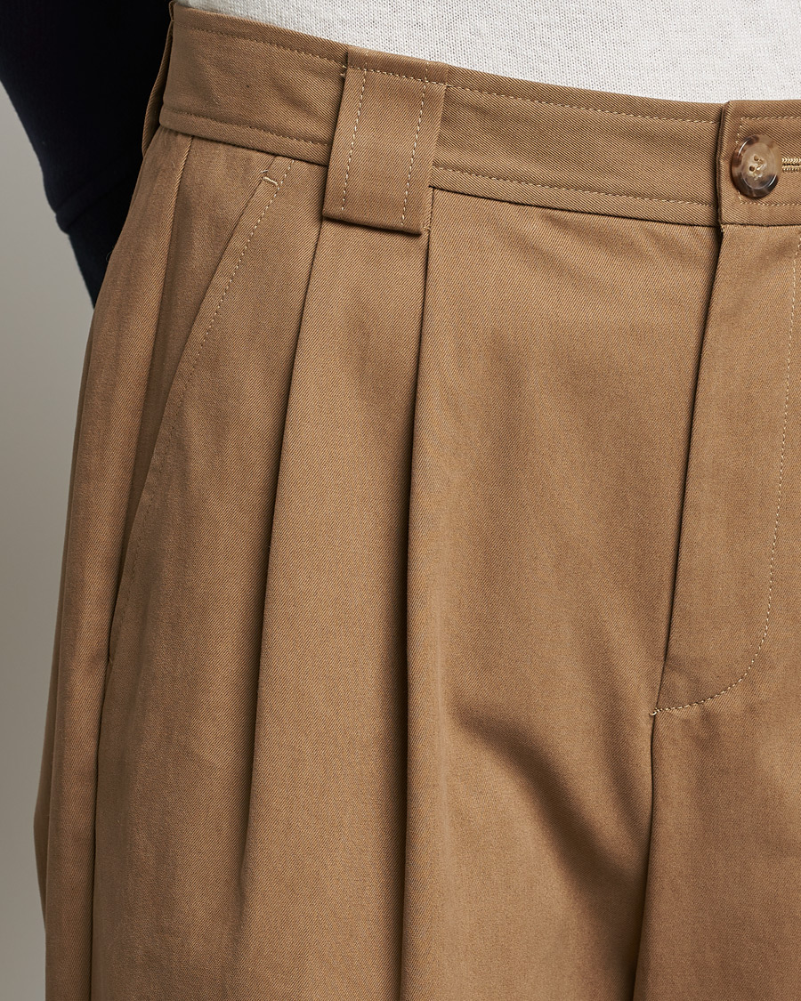 Herr | Byxor | A.P.C. | Eddy Pleated Chinos Tobacco