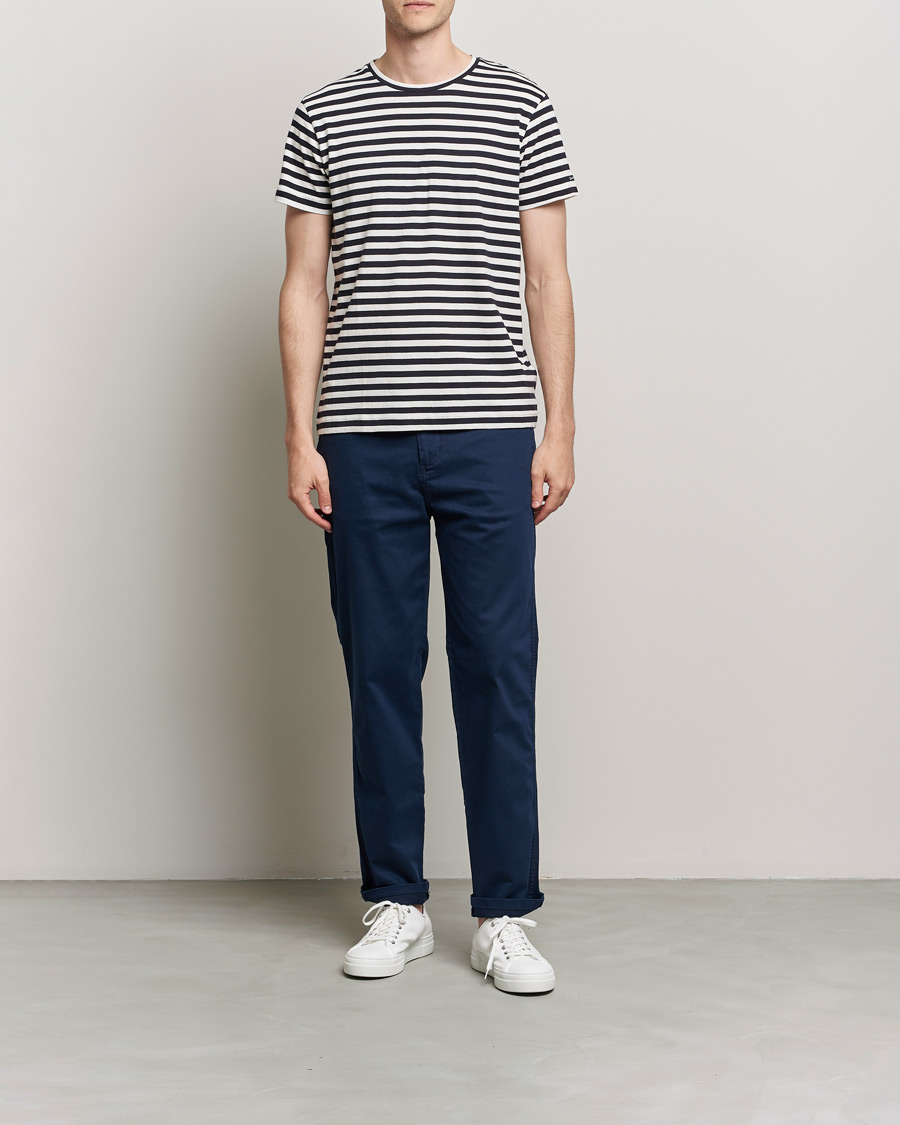 Herr | T-Shirts | GANT | Striped Crew Neck Tee Evening Blue