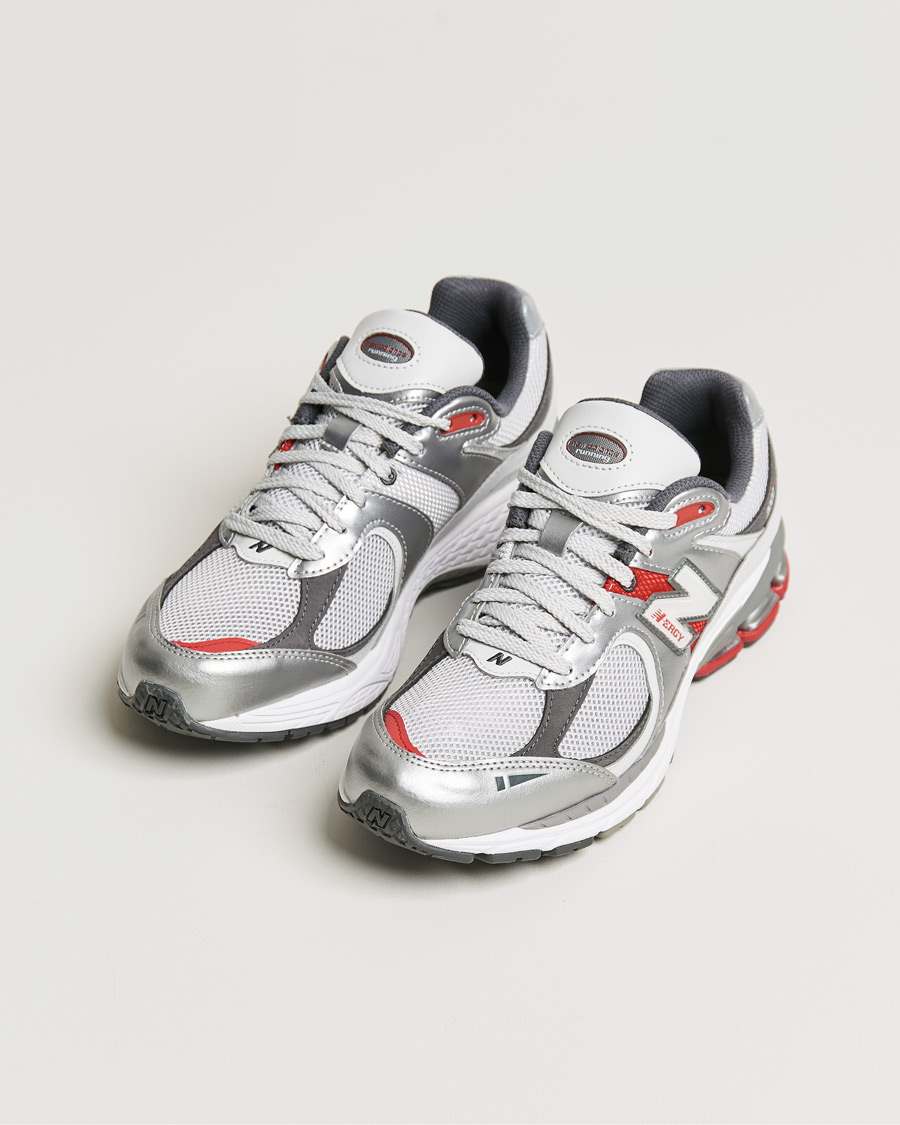 Herr | New Balance M2002R Sneaker Silver Metallic | New Balance | M2002R Sneaker Silver Metallic