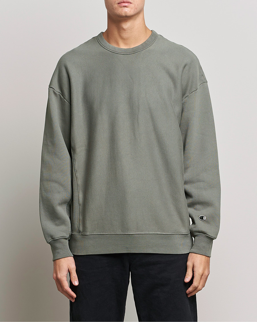 Herr | Active | Champion | Heritage Garment Dyed Sweatshirt Dark Grey