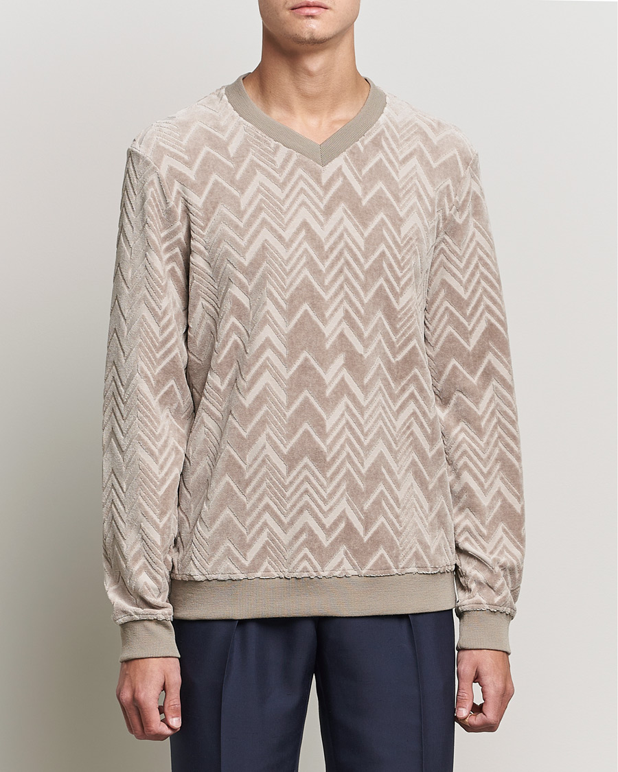 Herr | Stickade tröjor | Giorgio Armani | Velvet Jersey Chevron Sweater Beige