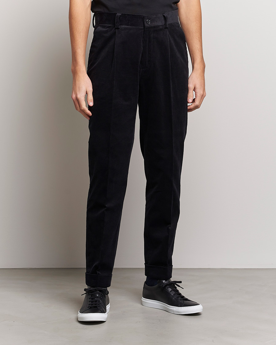 Herr | Byxor | J.Lindeberg | Gordon Pleated Corduroy Trousers Black