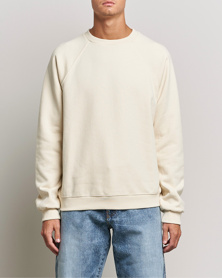 Herr | Tröjor | Jeanerica | Arc Raglan Sweater Shortbread Beige