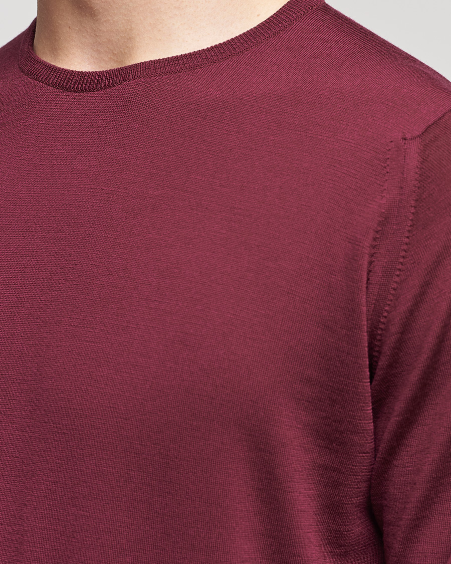 Herr | Tröjor | John Smedley | Lundy Extra Fine Merino Crew Neck Bordeaux