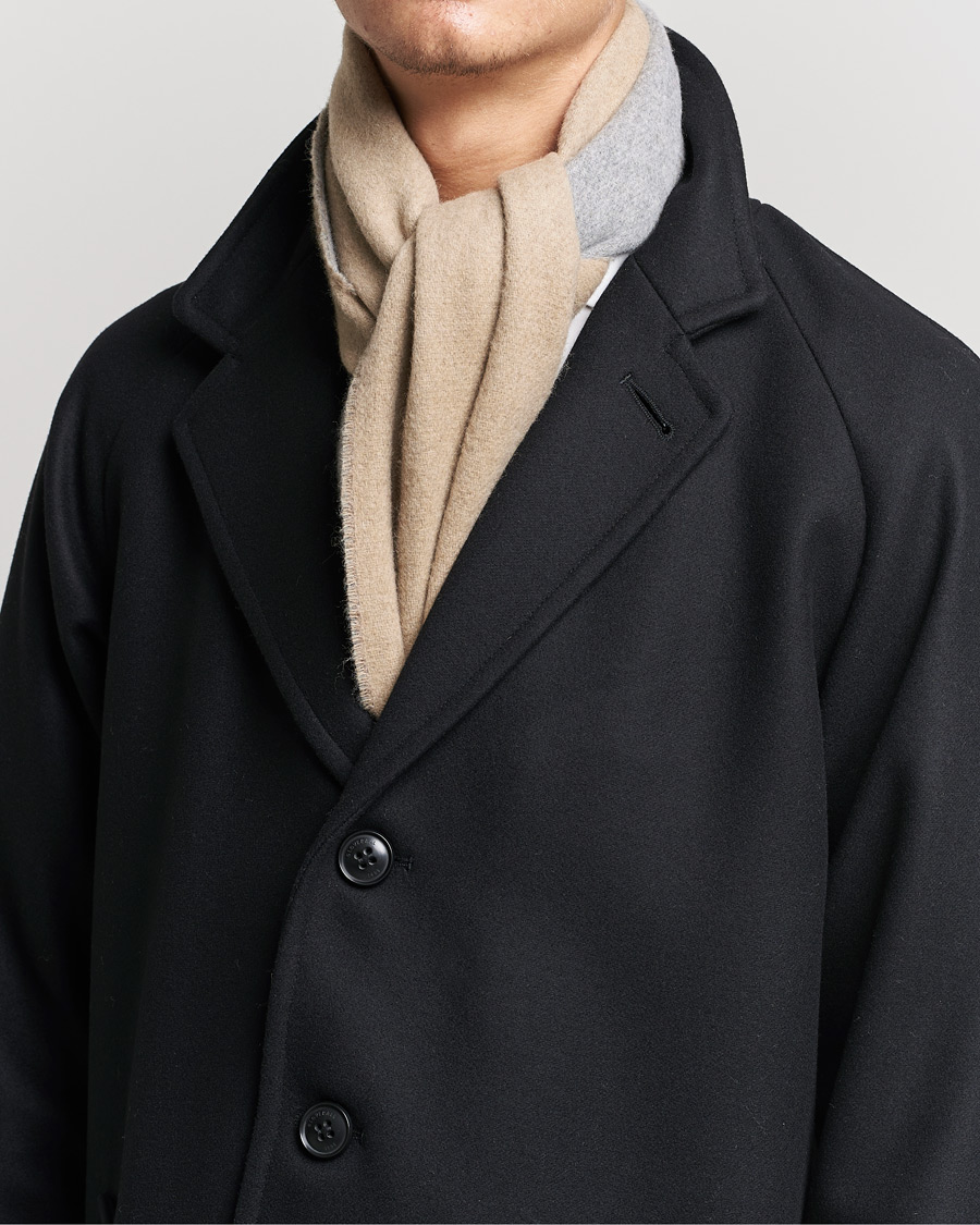 Herr | Morris Double Face Wool Scarf Khaki/Grey | Morris | Double Face Wool Scarf Khaki/Grey
